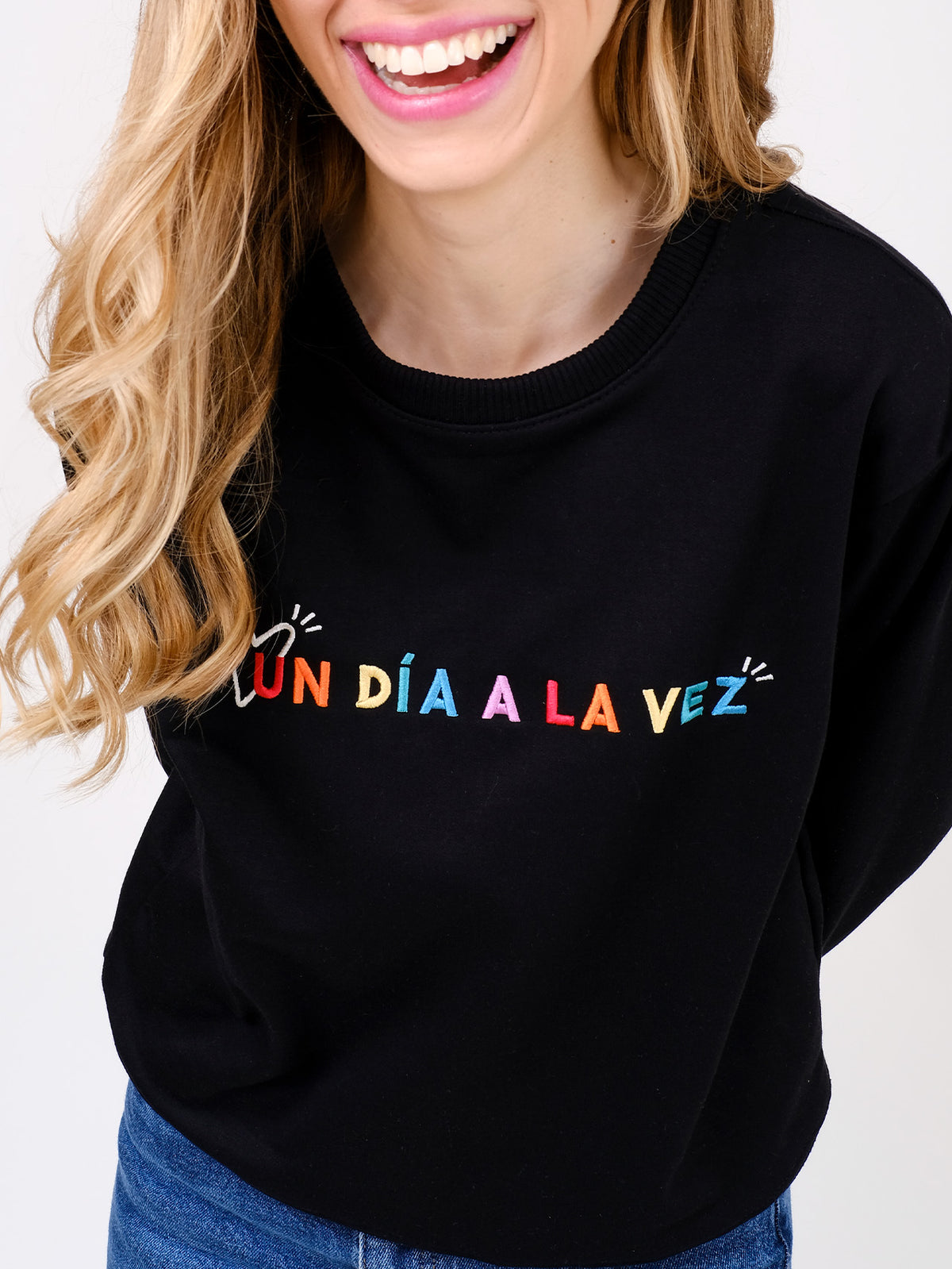 Buzo Un día a la vez - Negro