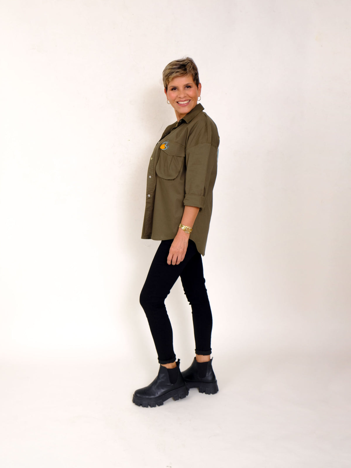 Sobrecamisa Love is all you need [Venta de Garaje]