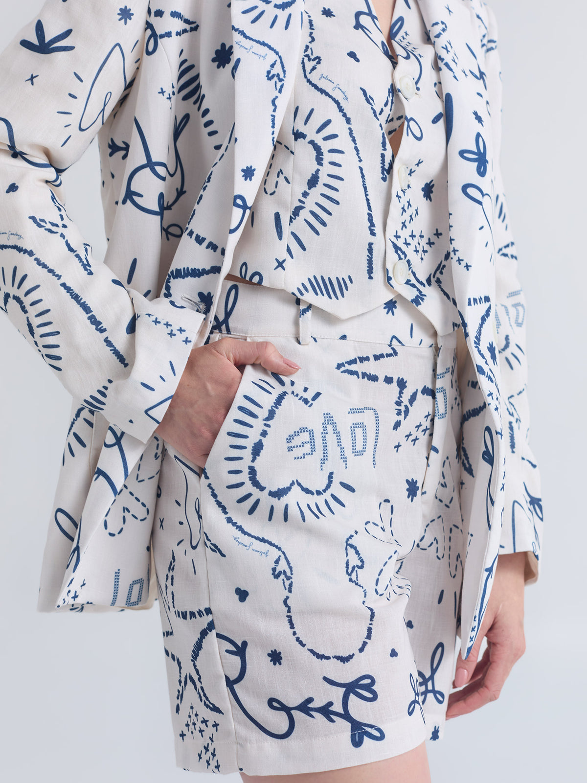 Set Lazos - Marfil Blazer, Chaleco & Short