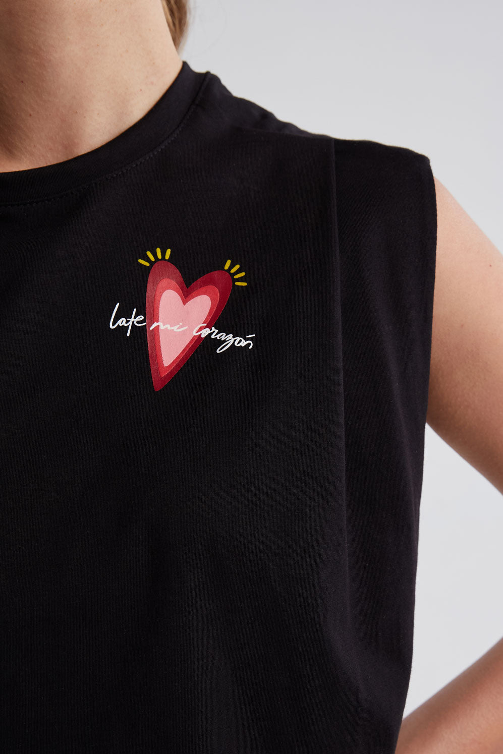 Camiseta Late mi corazón - Negro