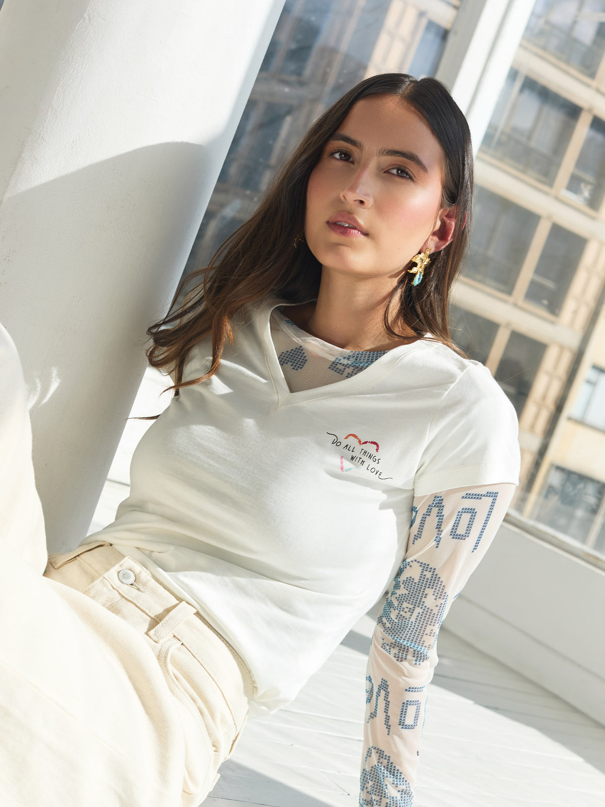 Camiseta With love - Marfil