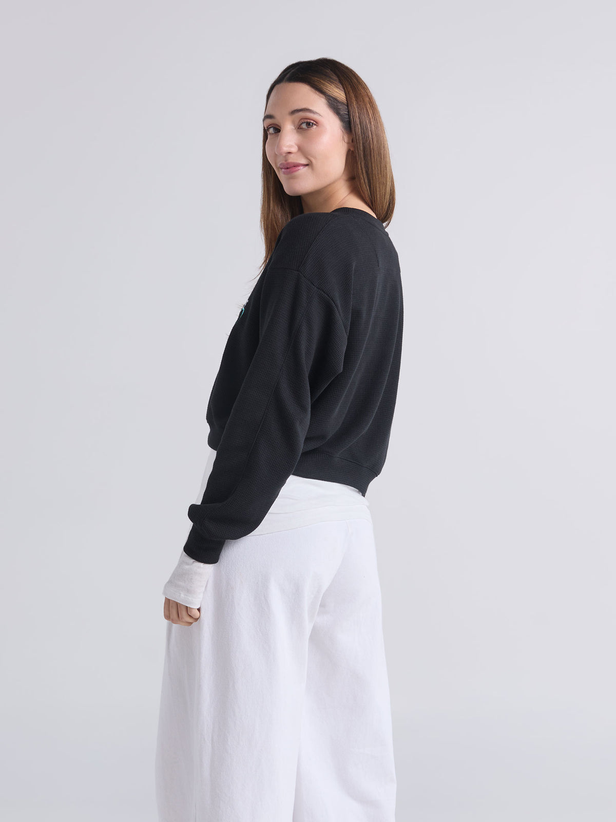 Buzo Mi color - Negro