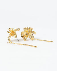 Aretes De Lirio